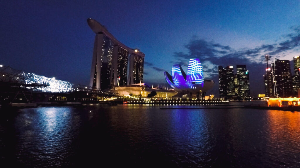 Thumbnail - Singapore Harbour by night