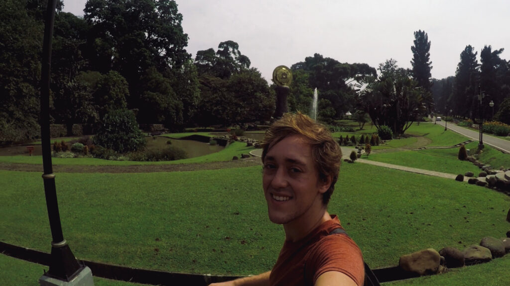 Thumbnail for vlog - Hiking the botanical gardens in Bogor