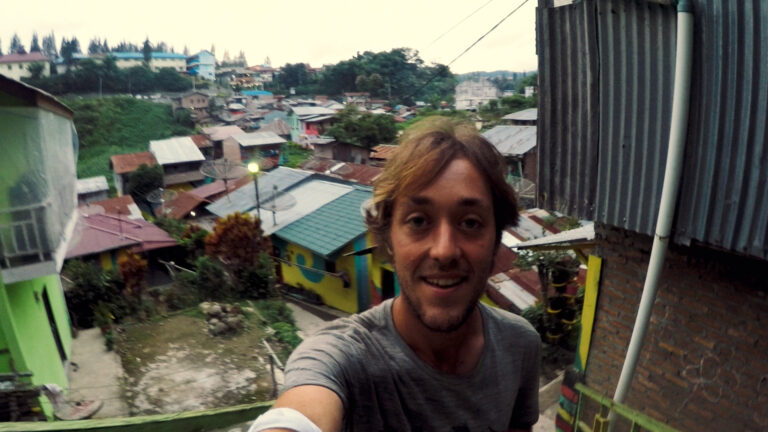 Thumbnail for vlog - Yentl Doggen in Asia - Berastagi - Sumatra - Indonesia