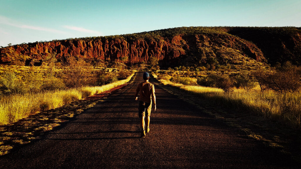 Yentl Doggen Hiking in the Northern Territory - Australia Travel