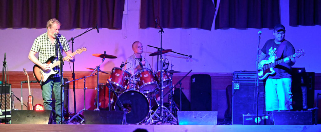 Rusty Falcon performing at the King Island Club