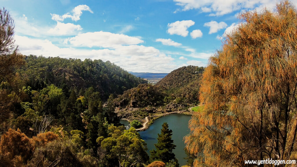 Views on the Launceston Gorge from above