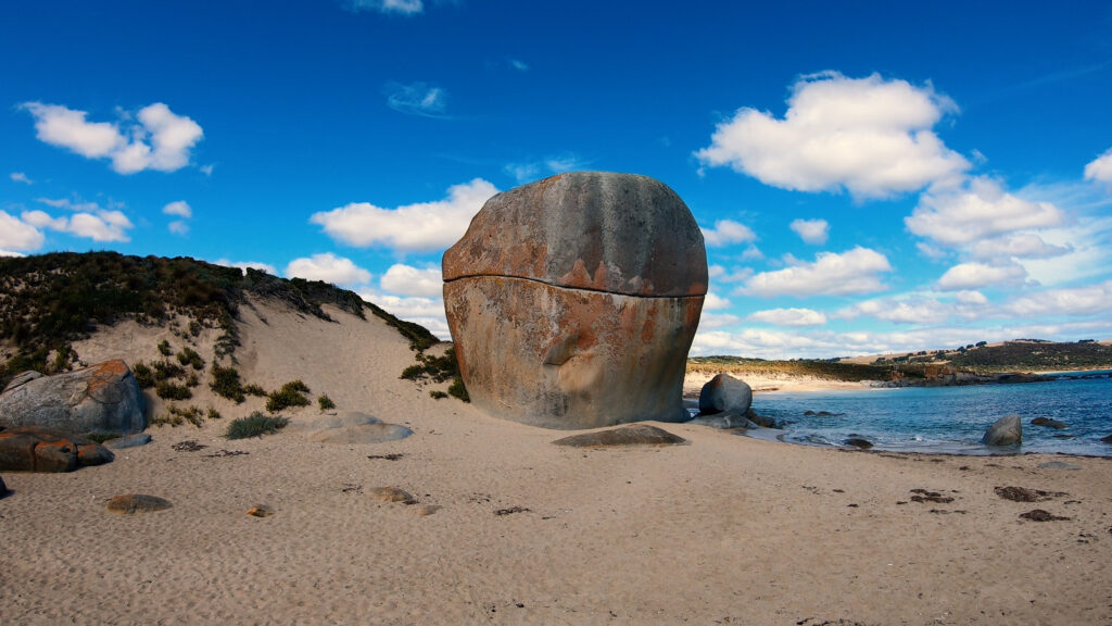 The Castle rock on Flinders Island - Huge rock on the beach