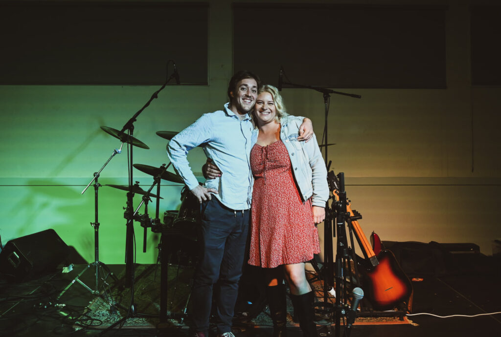 Yentl Doggen and Jess Boyes before performing together