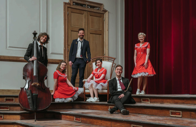 The Rappel Sisters - Full image